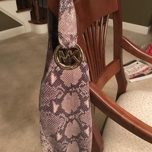 Michael Kors Snake skin hand bag